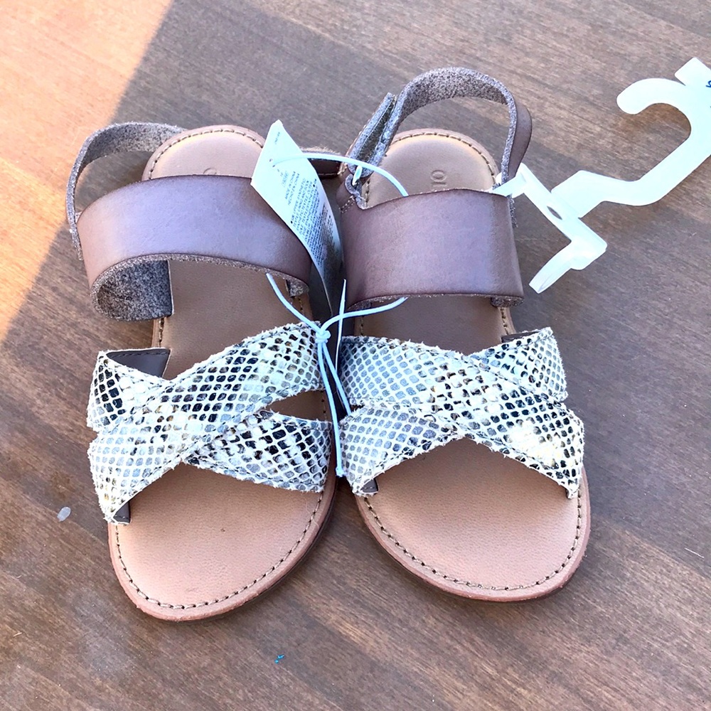 Old navy shoes